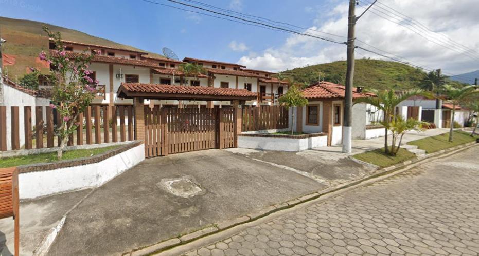 Litoral Norte - Caraguatatuba - Sobrado Com Piscina Em Condominio Fechado Zewnętrze zdjęcie